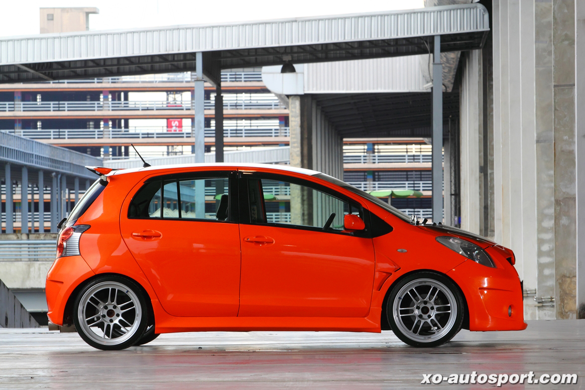 CANDY_YARIS_AZC_11