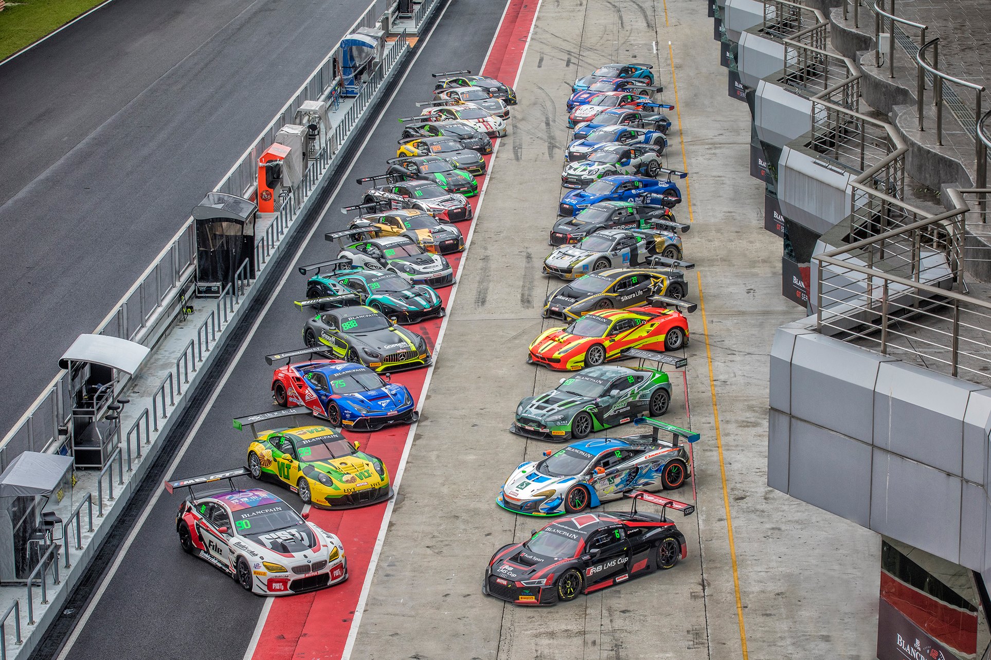 Blancpain GT Series Asia 2017 (4)