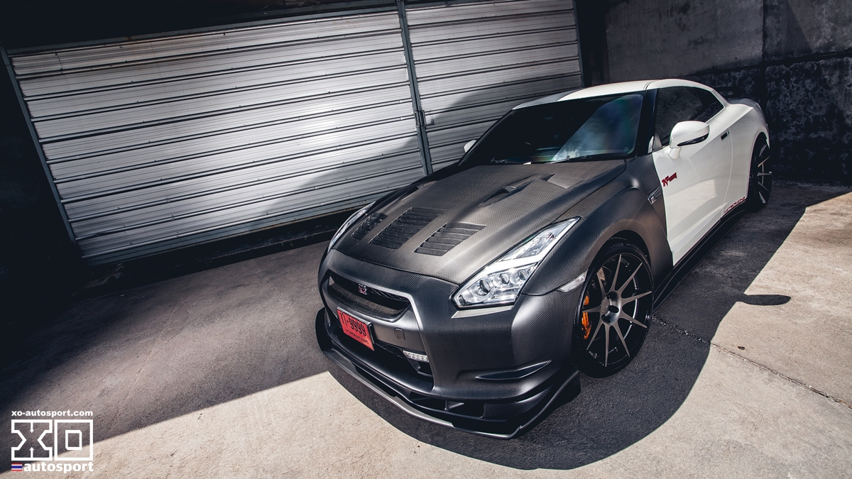 r35 carbon tkf