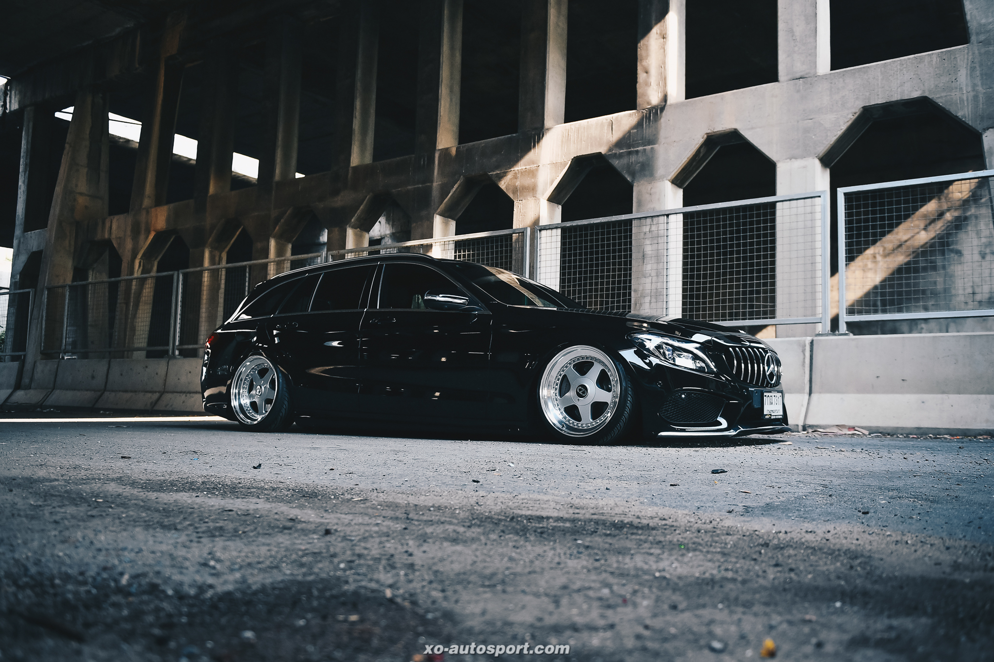 W 205 – ONLY LOW 63_05 XO Benz Stance-58